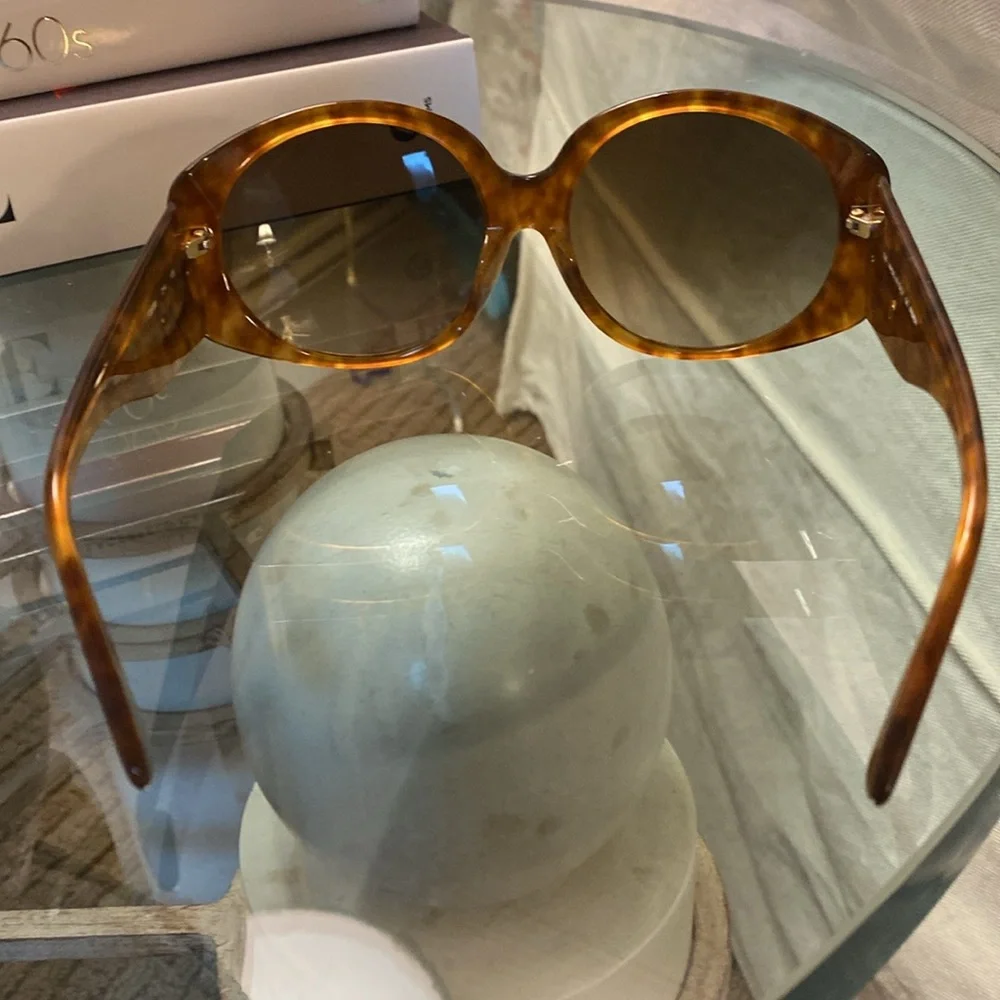 Fendi sunglasses - Picture 6 of 15